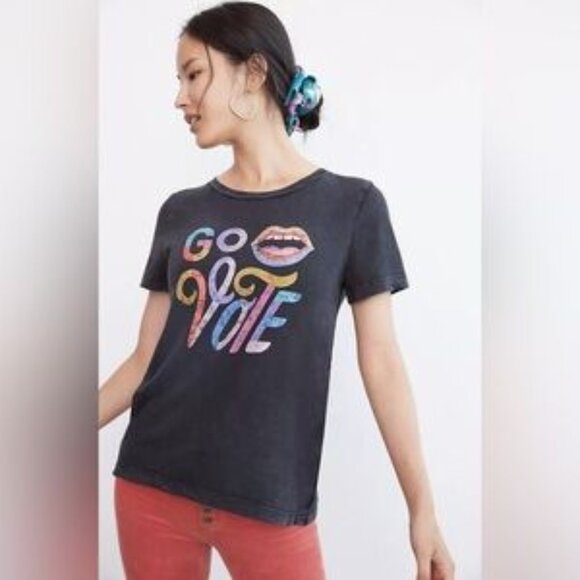 Anthropologie The Art of Anthropologie Super Nice Letters Go Vote T-Shirt - Picture 1 of 9